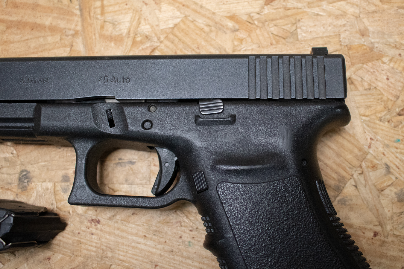 GLOCK 21 Gen3 45ACP Police Trade-In Pistols with Night Sights (Good Condition)
